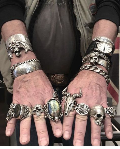 The Great Frog, جوني ديب, Cool Rings For Men, Cowboy Aesthetic, Biker Jewelry, Goth Jewelry, Skull Jewelry, Earrings Accessories, Jewellery Handmade