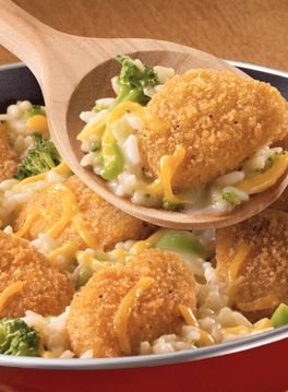 Your family will love this crispy chicken and cheesy skillet recipe! #broccoli Cheesy Rice And Broccoli, Chicken Broccoli Rice Skillet, Rice And Broccoli, Recipe Broccoli, Cheesy Rice, Baked Chicken Nuggets, Chicken Broccoli Rice, Ready Set Eat, Rice Skillet