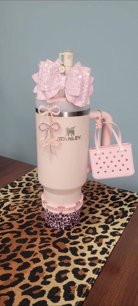 Pretty Stanley Cups, Pink Stanley Cup Accessories, Stanley Cup Accessories Diy, Decorated Stanley Cup, Stanley Decorated, Stanley Cup Aesthetic Accessories, Decorated Stanley, Stanley Decorations, Stanley Cup Ideas