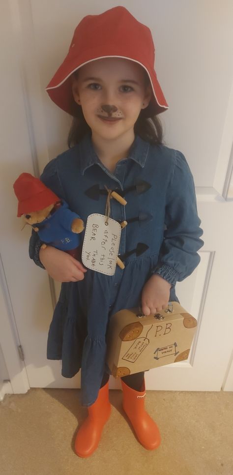 Paddington Bear Diy Costume, Paddington Costume, Paddington Bear Costume, Fairytale Costume, Diy Girls Costumes, Easter Hat Parade, British Costume, Book Costumes, Fairy Tale Costumes