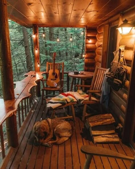 Cabin Interiors, Cabin Living, Log Cabin Homes, Cabins And Cottages, Design Del Prodotto, Cabin Life, Cozy Place, Decor Minimalist, Design Living Room