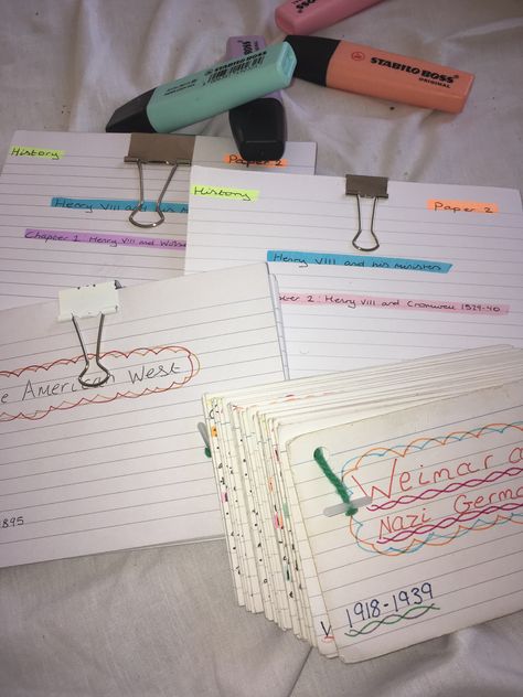 History flashcards✨ History Flashcards, Flashcards Aesthetic Ideas, Flashcards Aesthetic, Flashcards Revision, Aesthetic Writing, Study Cards, Study Tips For Students, History Notes, Stabilo Boss