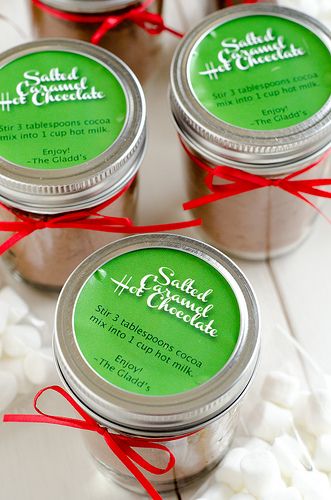 Salted Caramel Hot Chocolate Mix2 Caramel Hot Chocolate, Cozy Winter Recipes, Salted Caramel Hot Chocolate, Jar Recipes, Baskets Gifts, Homemade Mixes, Christmas Gifting, Empty Jar, Hot Cocoa Mixes