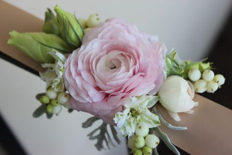 Modern Wrist Corsage, Corsage Inspiration, Prom Flowers Corsage, Coral Charm Peony, Wrist Corsages, Portland Oregon Wedding, Floral Comb, Flower Decorations Diy, Corsage And Boutonniere