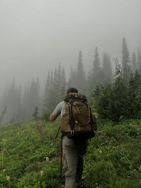 Mens Hiking Aesthetic, Hiking Man Aesthetic, Hiking Mountain Aesthetic, Nature Man Aesthetic, Autumn Hiking Aesthetic, Hiking Guy Aesthetic, Outdoor Guy Aesthetic, Mountain Men Aesthetic, Goretex Aesthetic