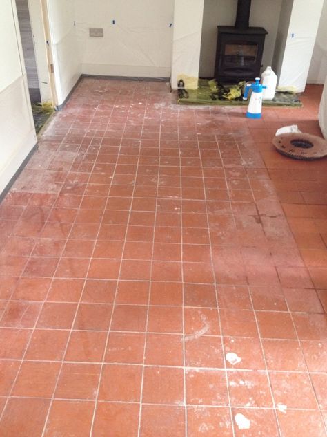 Modern quarry tiled floor in Nesscliffe before cleaning Kitchen Quarry Tile Floor, Red Clay Tile Floor, Red Quarry Tiles, Tiles Floor Bedroom, Clay Tile Floor, Clay Floor Tiles, Red Tile Floor, Rosehill Cottage, Quarry Tile Floor