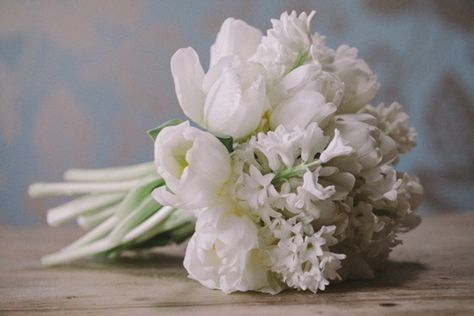 Hyacinth Bridal Bouquet, Hyacinth Wedding, Hyacinth Bouquet, Wedding Flower Trends, Tulip Season, Spring Wedding Bouquets, Spring Wedding Bouquet, White Bridal Bouquet, Spring Wedding Flowers