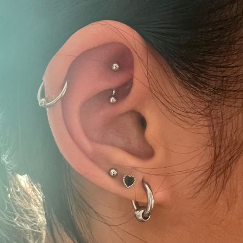 #earrings #piercings #helix #doublehelix #lobe #lobepiercings #ear #jewlery #piercingideas #earringideas #silverearrings #hoop Helix And 2 Lobe Piercing, Both Ear Piercings Ideas, Reverse Helix Piercing, Triple Love Piercing, Multiple Lobe Piercings, Double Helix Piercing Hoop, Ear Piercings Stack, 3 Piercings Ear Lobe, Double Lobe Piercing Ideas