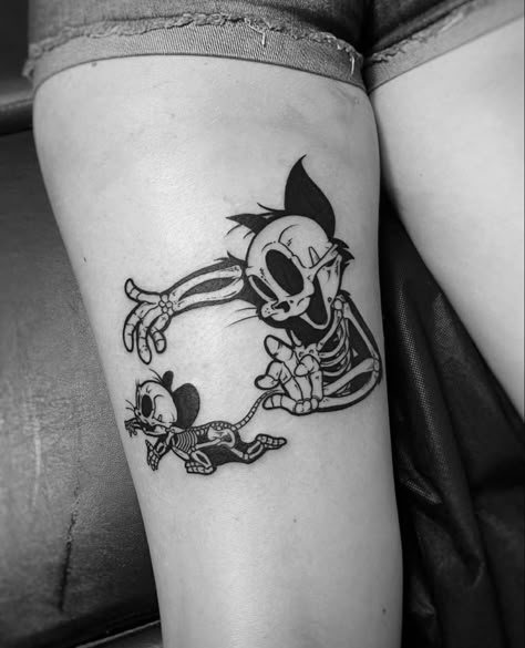 Jerry Tattoo, Ray Tattoo, Abstract Tattoo Designs, Beginner Tattoos, Mouse Tattoos, Character Tattoos, Skeleton Tattoos, Cartoon Character Tattoos, Tom Y Jerry