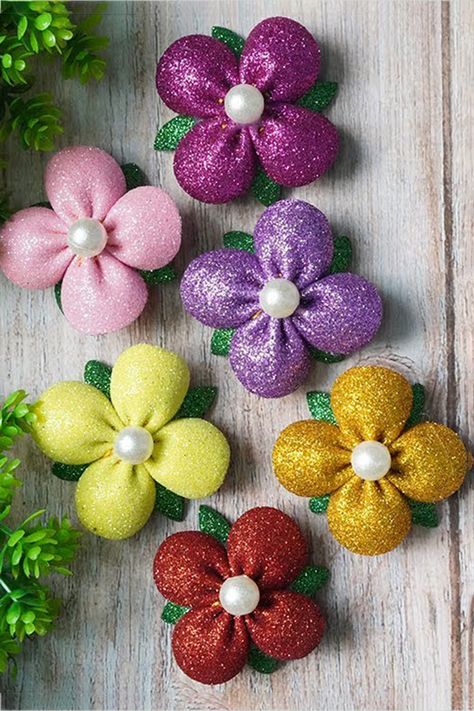 Glitter Foam Flowers Decoration Ideas - DIY paper Crafts - Eva Foam Sheet Ideas - Paper Crafts Ideas - Easy Foam paper Flower - It's an Wonderful Paper Crafts Ideas. #Flowers #Decor #Craft Easy Diy Flowers, Kids Craft Storage, Sheet Flowers, Foam Paper, Foam Sheet Crafts, Arte Aesthetic, Craft Video, Craft Foam, Diy Glitter