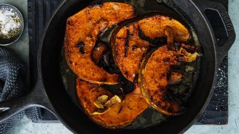 20 budget-friendly Kent pumpkin recipes that punch above their weight Pumpkin Pie Cheesecake Recipe, Roast Chicken Soup, Pumpkin Recipes Dinner, Recipes Autumn, Watercolour Trees, Easy Vegetables, Roast Pumpkin Soup, Pumpkin Spice Pancakes, Chickpea Coconut Curry