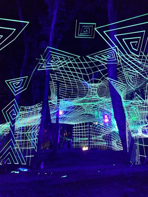 Rave Decorations, Forest Festival, Glow In Dark Party, Electric Forest Festival, Light Art Installation, Techno Party, Electric Forest, Psy Art, Festival Ideas