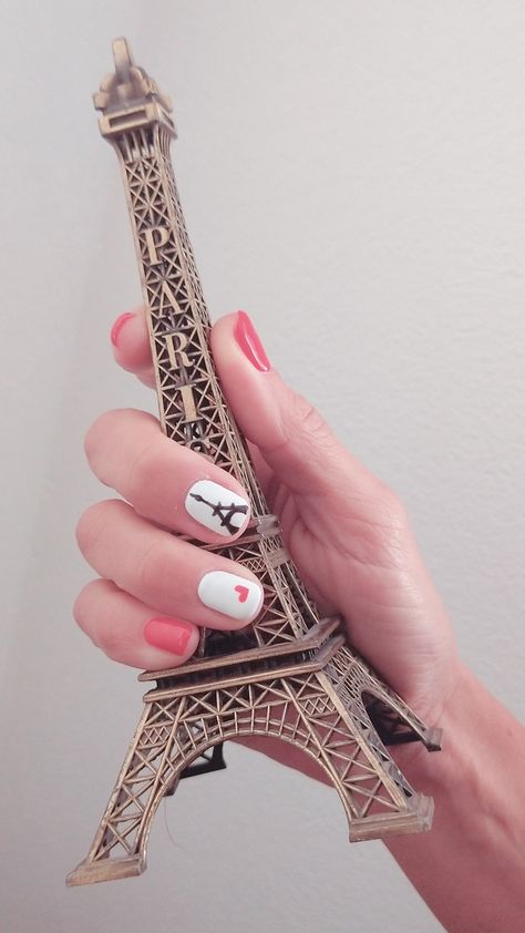 Paris Themed Nails, Nails For Paris Trip, Paris Nails Designs, Eiffel Tower Nails, Paris Nail Art, Paris Nails, Themed Nails, Nail Tip Designs, France Trip