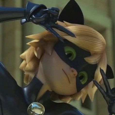 Watch the Best YouTube Videos Online - Sigh so CUTE! #luckycharms #miraculousladybug #catnoir #black #ladynoir A Cat, Blonde, Mask, Green, Hair, Black