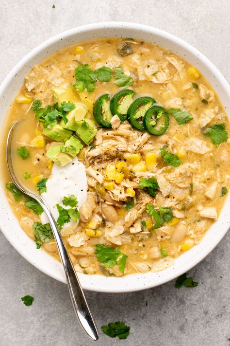 White Bean Chicken Chili Instapot, Gluten Free White Chili, Whole 30 Chicken Chili, Dairy Free Gluten Free White Chicken Chili, White Chicken Chili Whole 30, White Chicken Chili Slow Cooker Healthy, Soups Dairy Free, Gluten Free Chicken Chili, White Chicken Chili Dairy Free