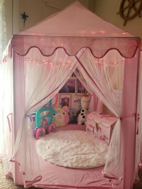 Amor Random, Princess Tent, Kawaii Room Ideas, Renovation Diy, Pink Castle, Pet Spaces, Construction Ideas, Decoration Styles, House Construction