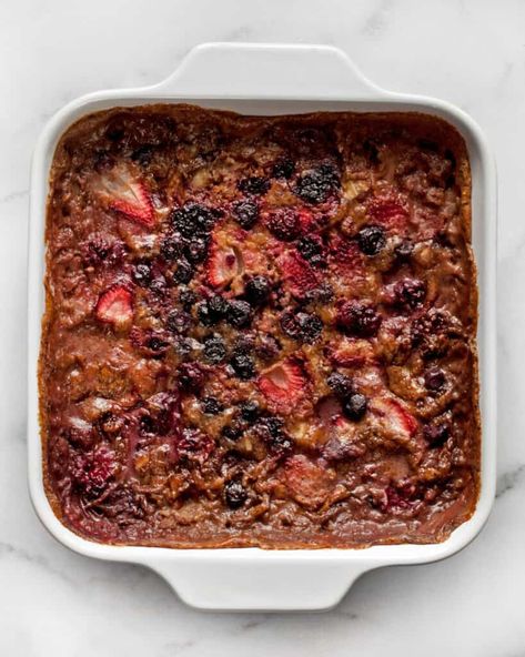 Berry Baked Steel-Cut Oatmeal (Vegan) | Last Ingredient Baked Steel Cut Oatmeal, Oatmeal Casserole, Steel Cut Oatmeal Recipes, Steel Cut Oats Recipe, Oatmeal Vegan, Oat Groats, Steel Cut Oatmeal, Baked Breakfast Recipes, Baked Oatmeal Recipes