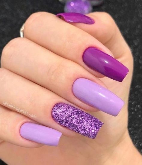 Neon Purple Nails, Purple And Pink Nails, Purple And Silver Nails, Ongles Gel Violet, Purple Gel Nails, Light Purple Nails, Violet Nails, Purple Glitter Nails, Glitter Accent Nails