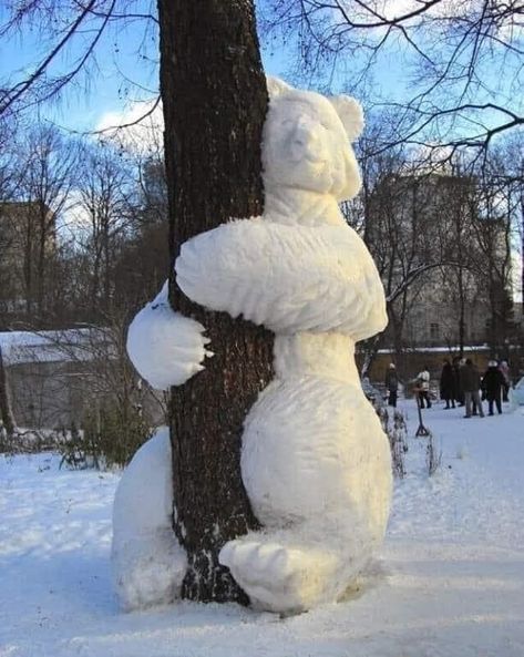 Snow Animals, Acorn Crafts, Snow Sculptures, Elf Art, Snow Art, Snow Fun, Ice Sculptures, Winter Scenery, Snow And Ice