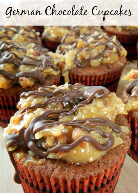 Oktoberfest Recipes, German Chocolate Frosting, German Chocolate Cupcakes, German Party, Milkshake Recipe Chocolate, Cupcakes Easy, German Chocolate Cake Mix, Xmas Recipes, October Fest