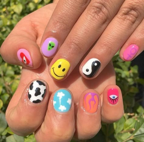 Art Nails Acrylic, Crazy Nail Designs, Summer Nails Art, Crazy Nail Art, Retro Nails, 2023 Nails, Hippie Nails, Acrylic Nails Ideas, Hello Nails