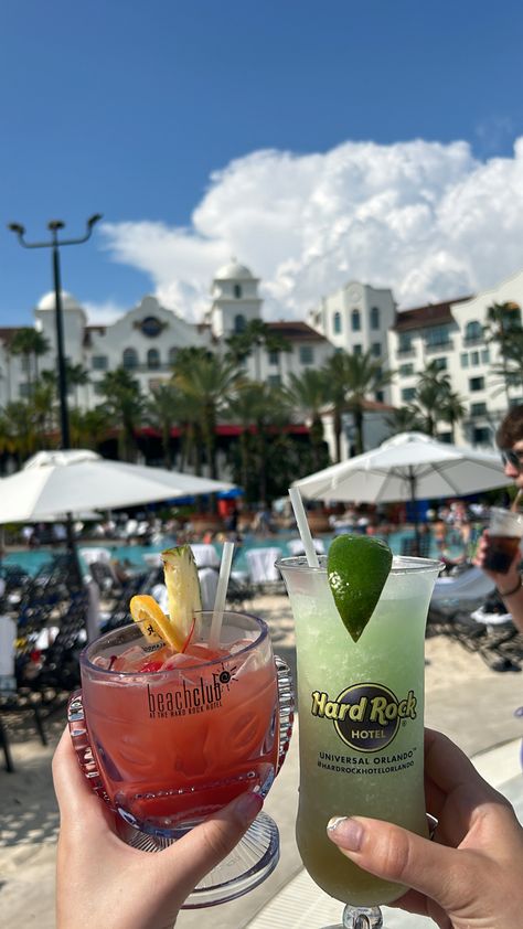 hard rock hotel orlando, univeral, orlando, florida Hard Rock Hotel Orlando, Recreate Photos, Florida Baby, Photo Recreation, Hard Rock Hotel, Orlando Florida, Girls Trip, Hard Rock, Orlando