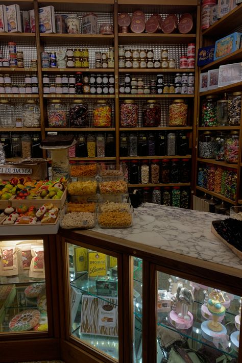 candy shop, italy, aesthetic candy shop, italian candy, candy, food, old shop, aesthetic shop, summer, italy, portofino, santa margherita ligure Candy Shop Aesthetic, Aesthetic Candy, Italian Candy, Shopping In Italy, Candy Food, Old Candy, Shop Aesthetic, Aesthetic Shop, Old Shop