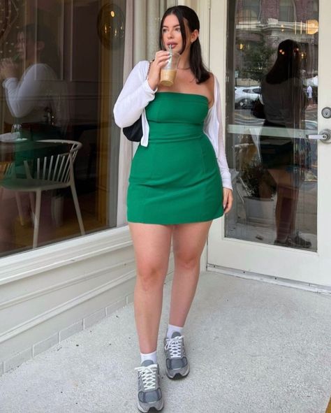 Plus Size Outfits Casual, Mid Size Outfits, Plus Size Posing, Midsize Outfits, Diy Vetement, Curvy Girl Outfits, Curvy Outfits, Looks Style, Lookbook Outfits