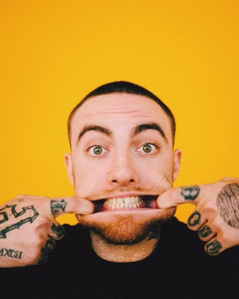 VSCO - your music made a lot of good times that much better, rest easy❤️ #macmiller | ddsspp Larry Fisherman, Mac Miller Tattoos, Rip Prince, Mac Miller, Big Mac, Yellow Aesthetic, Purple Rain, Music Poster, Rappers