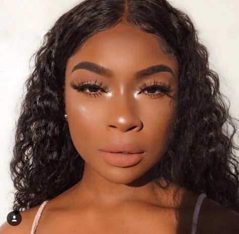 Pinterest:@guccijoness ✨ Hairstyles Accessories, Gucci Makeup, Mekap Mata, Smink Inspiration, Beauty Make-up, Make Up Looks, Makeup For Black Women, Brazilian Human Hair, Natural Makeup Looks