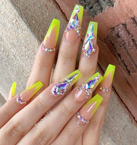 Boss Nails, Nail Designs Bling, Nails Rhinestones, Luv Nails, Bling Nail Art, Candy Nails, New Template, Nails Design With Rhinestones, Her Nails