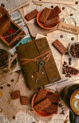 Vintage Aesthetic Mood Pics, Rustic Aesthetic Photography, Old Photography Aesthetic, Old Aesthetic Vintage Brown, Vintage Writing Aesthetic, Vintage Explorer Aesthetic, Old Aesthetic Vintage, Flatlay Photography Ideas, Vintage Food Photography