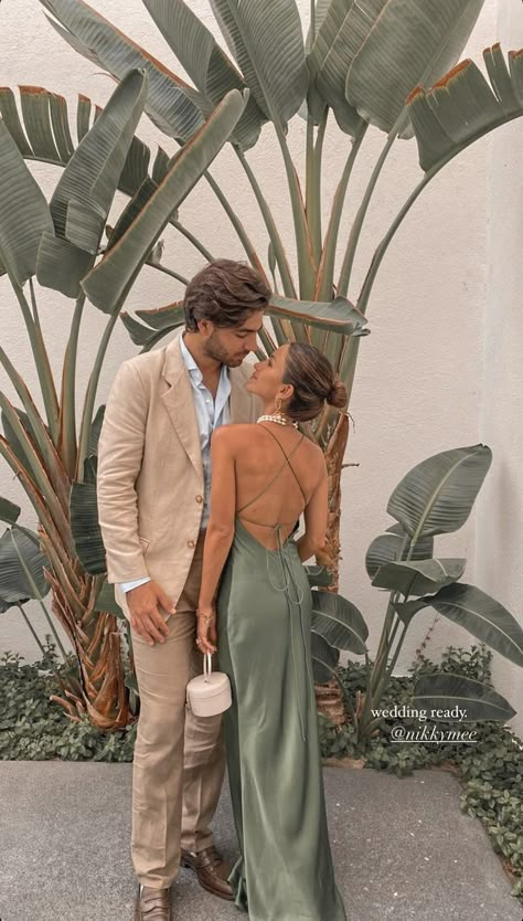 Tarkhanov Empire, Cocktail Wedding Attire, Swag Couples, Casual Elegant Style, Couple Fits, Shotting Photo, Summer Wedding Guests, Save The Date Photos, Couple Picture Poses