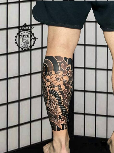 Leg Band Tattoos, Japanese Hand Tattoos, Japanese Leg Tattoo, Geometric Tattoo Sleeve Designs, Japanese Legs, Dot Tattoos, Back Tattoos For Guys, Full Body Tattoo, Leg Tattoo Men