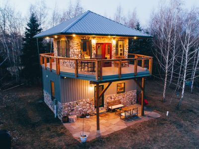 Design Case Mici, Chalet Design, Tower House, Stone Walls, Tiny House Cabin, Tiny House Living, Tiny House Plans, Tiny House Design, Cabins In The Woods