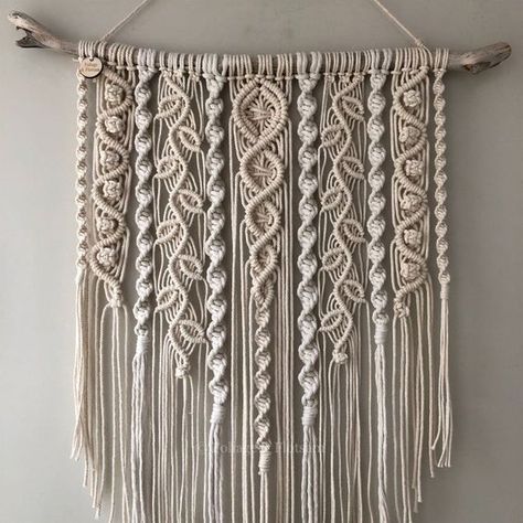 Diy Macrame Wall Hanging, Large Woven Wall Hanging, Simpul Makrame, Art Macramé, Pola Macrame, Tutorial Macramé, Woven Wall Decor, Macrame Knots Pattern, Macrame Wall Hanging Diy