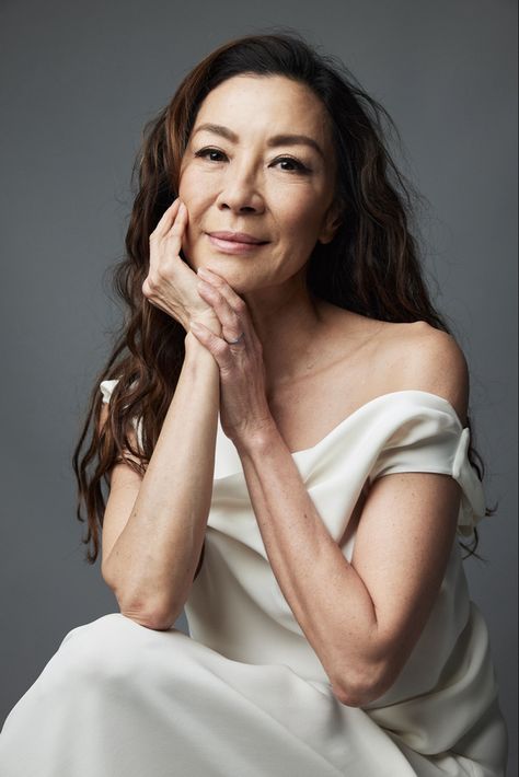 Women Living Well, Memoirs Of A Geisha, Michelle Yeoh, Jamie Lee Curtis, Jamie Lee, She Movie, Aging Well, Sony Pictures, Asian Actors