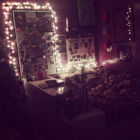 My tumblr room <3 Tumblr Rooms Aesthetic 2014, 2013 Bedroom Aesthetic, 2017 Room Aesthetic, 2014 Bedroom Tumblr, 2014 Room Tumblr, 2014 Room Decor, Tumblr Room 2014, 2010 Room Aesthetic, 2014 Tumblr Aesthetic Room