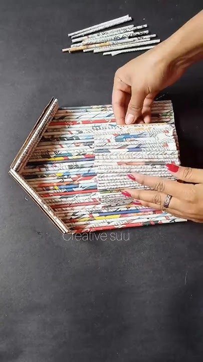 Paper Recycling Ideas, Recycling Ideas For School Projects, Recycling Ideas For School, News Paper Crafts, Newspaper Art And Craft, Rolled Magazine Art, Cardboard Crafts Decoration, Recycled Magazine Crafts, Button Art Projects