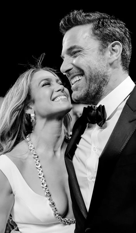 Jlo And Ben Affleck, Ben And Jennifer, Ben Affleck Jennifer Lopez, Ben And Jen, Jennifer Lopez Hair, Celebrity Makeup Looks, Honeymoon Phase, Hollywood Couples, Famous Couples