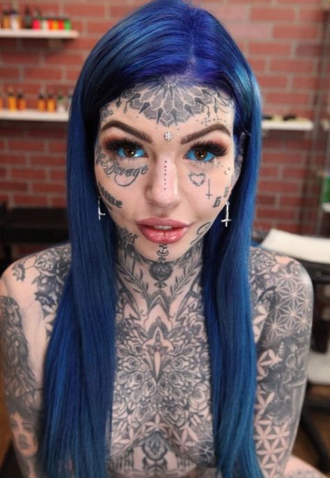 Luke Tattoo, Amber Luke, Alt Model, Tattooed Women, Women Body, Tattoo Models, Tattoos For Women, Cyberpunk, Body Art