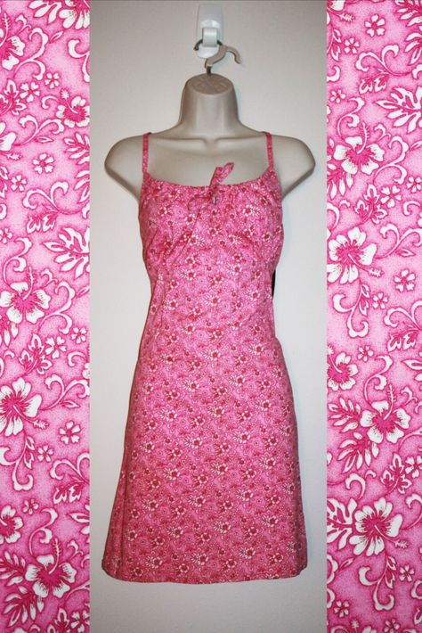 #2000s #2000sfashion #00s #00sfashion #y2k #y2kfashion #vintage #vtg #vintagedresses #sundress #sundresses Floral Sun Dress, 2000s Pink, Y2k Pink, Vintage 2000s, Sun Dress, Atlanta Ga, Pink Floral, Vintage Y2k, Sundress