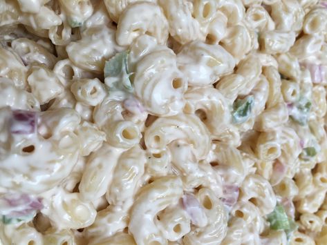 Deli Macaroni Salad, Deli Macaroni Salad Recipe, Deli Style Macaroni Salad, Amish Macaroni Salad, Mac Salad Recipe, Fun Pasta, Easy Macaroni Salad, Best Macaroni Salad, Easy Macaroni