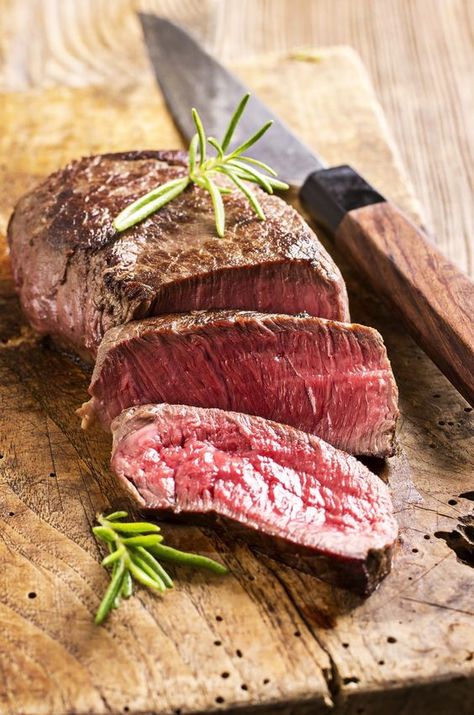 Cooking Beef Tenderloin, Beef Tenderloin Recipes, Tenderloin Steak, How To Cook Beef, Tenderloin Recipes, Beef Tenderloin, Beef Dishes, Holiday Dinner, Meat Dishes