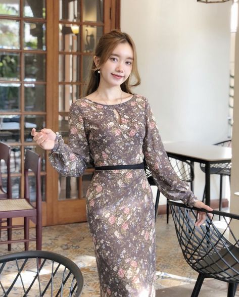 Burmese Clothing Design, Burmese Dress Design, Cute Myanmar Dress Design, Black Mini Skirt Outfit, Burmese Dress, Haha Photos, Myanmar Clothes, Burmese Clothing, Math Tutorials