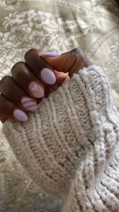 Diagonal Stripe Nails, Easy Nail Designs For Natural Nails, That Girl Nail Ideas, Cute Short Bday Nails, Cute Nail Designs Neutral, Stripe On Nails, East Cute Nail Designs, Nail Inspo Without Acrylics, Aesthetic Nails Acrylic Winter