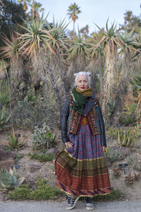 Fashion Questions, Huntington Gardens, Jane Adams, Japan Summer, Fashion Australia, Bohemian Style Clothing, Older Women Fashion, Sarah Jane, Advanced Style