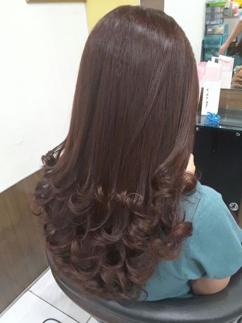 Medium Hair Curls, Hair Styles Ideas, Curling Straight Hair, Cabello Hair, Hair Inspiration Long, Bella Hair, Hair Curls, Hairstyles For Layered Hair, Styles Ideas