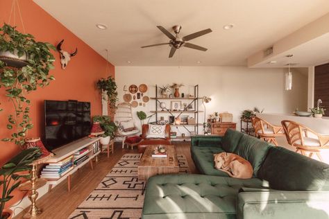 Boho Living Room Kitchen, Texas Apartment, Baltimore House, Austin Apartment, Boho Apartments, Cozy Basement, Home Decorating Ideas, Home Bathroom, Boho Living Room