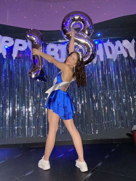 Pose For 18th Birthday, Outfit For 18th Birthday Parties, Poses For 18th Birthday Photoshoot, Poses For 18th Birthday, 18th Party Outfit, 18th Birthday Party Photoshoot, Outfit For 18th Birthday, Blue Dress For Birthday, Cute 18th Birthday Outfits